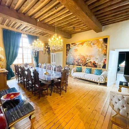 Chateau Bourgeoisie ***