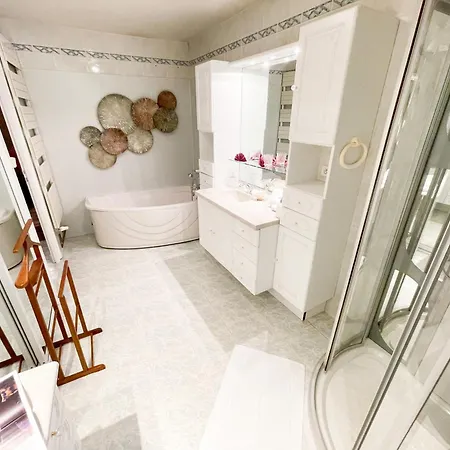 Chateau Bourgeoisie *** Bed & Breakfast 3*