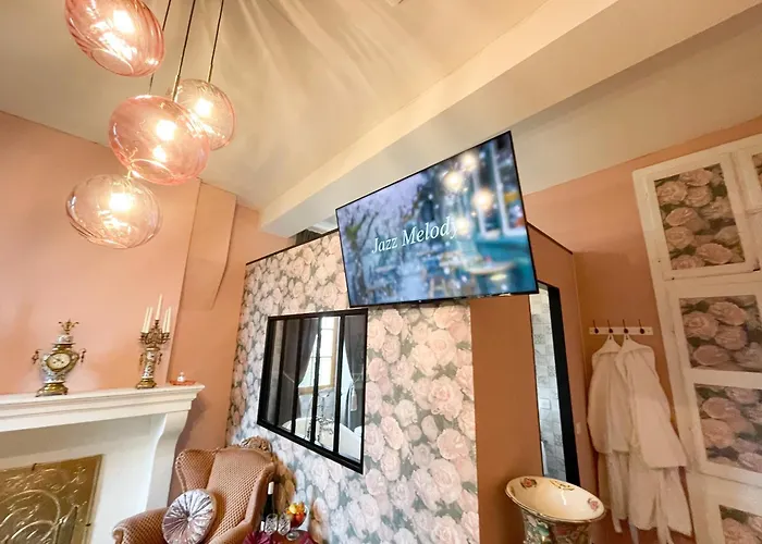 Couette-café Chateau Bourgeoisie *** 3*