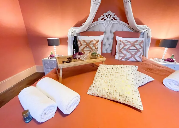 Chateau Bourgeoisie *** Couette-café Laimont