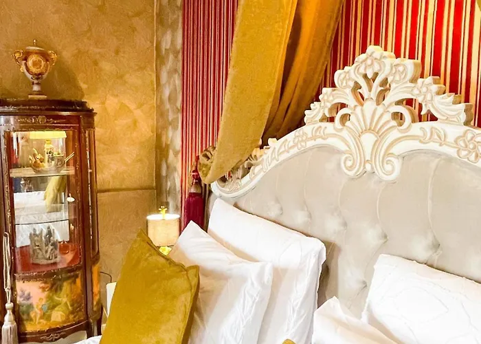 Chateau Bourgeoisie *** Couette-café Laimont