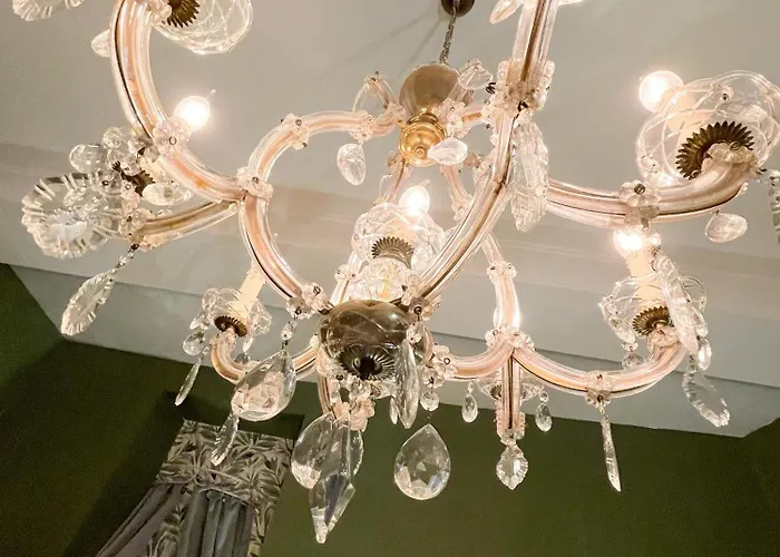 Couette-café Chateau Bourgeoisie *** 3*